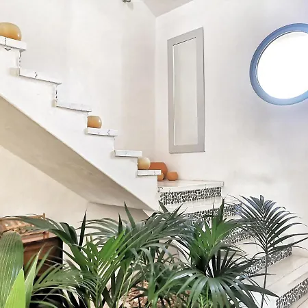 No 23 Lajares, The Bali House *