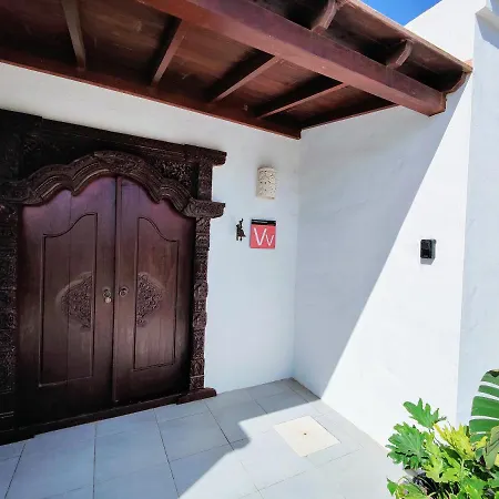 Villa No 23 Lajares, The Bali House