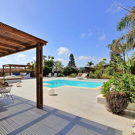 No 23 Lajares, The Bali House Villa La Oliva