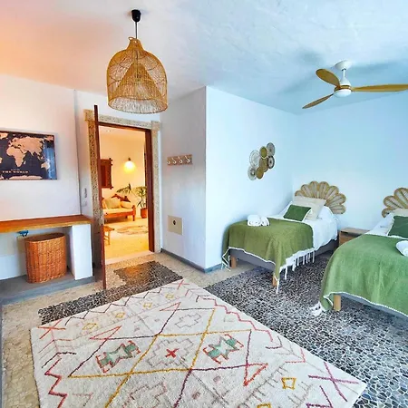 No 23 Lajares, The Bali House * La Oliva