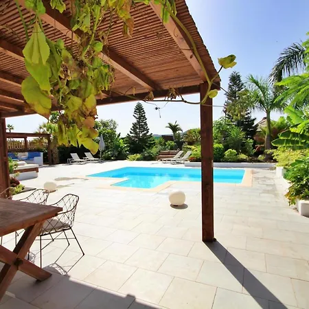 No 23 Lajares, The Bali House Villa La Oliva